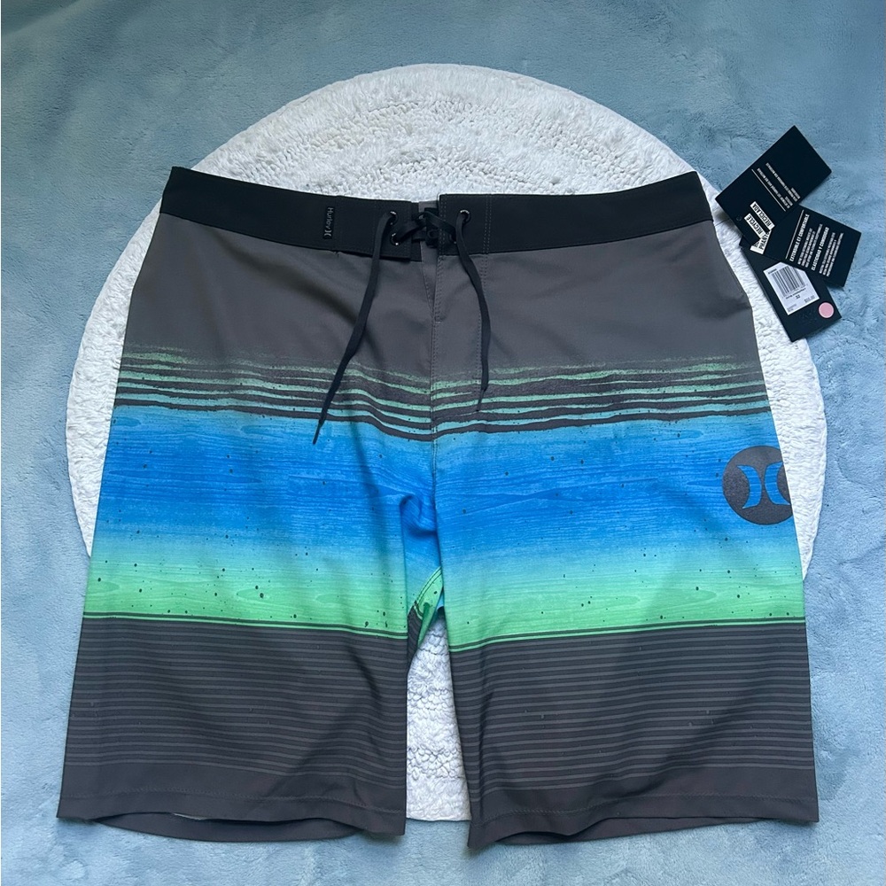 Hurley New w/Tags Blue and Green Swim Shorts — Fun Pattern — Size 32